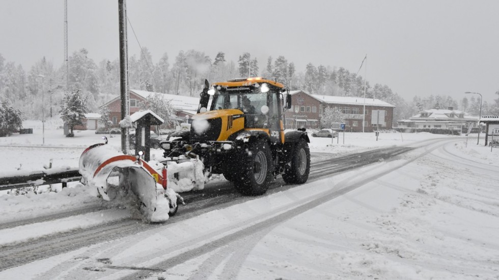 Enligt SMHI finns risk för stora snömängder och hårda vindar i delar av Norrland i veckan. För södra Sverige ser det betydligt lugnare ut. Arkivbild.