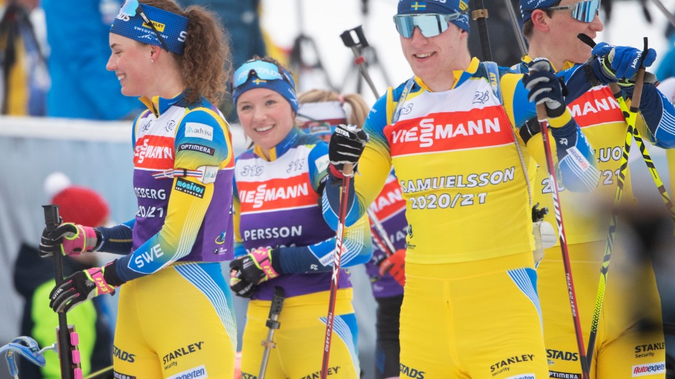 Hanna Öberg, Linn Persson, Sebastian Samuelsson och Martin Ponsiluoma bildar Sveriges lag i VM-premiären.