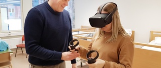 Vårdpersonal får utbildning genom VR-glasögon