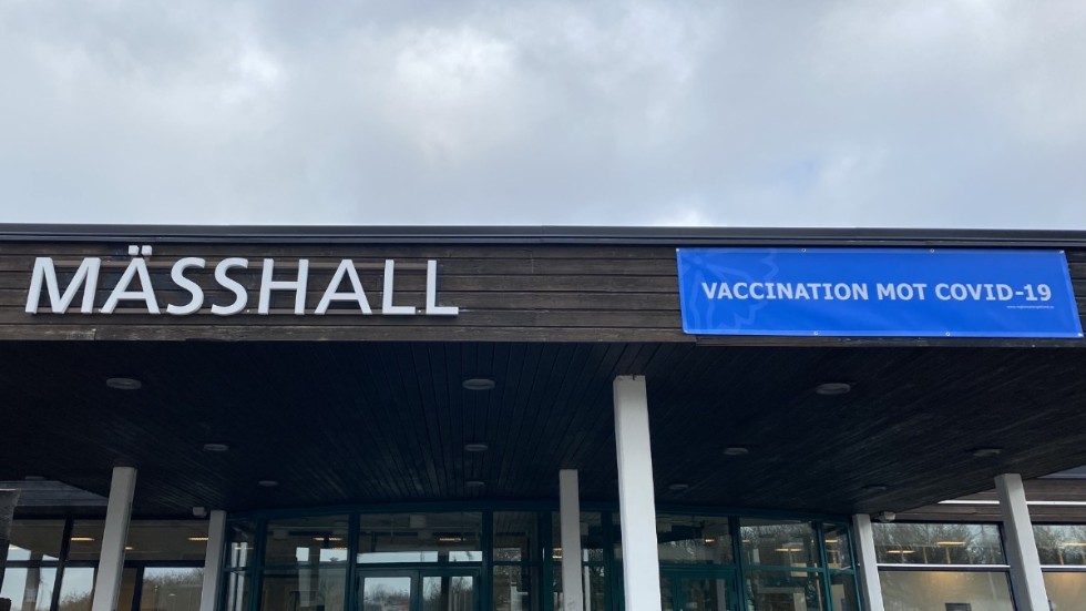 Vaccineringen i Norrköping sker till stor del i Mässhallarna.