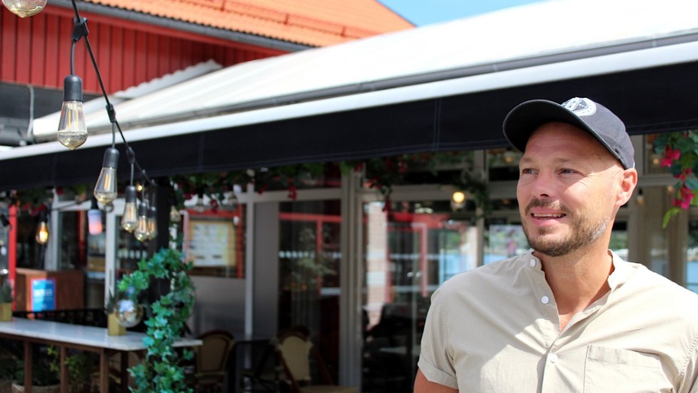 Jonas Settlin, VD på Guldkant, medger att det var väl optimistiskt att tro att en ny restaurang skulle kunna öppna i Vimmerby redan i höst. 
