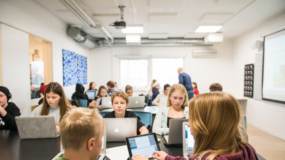 karl-ryd-internationell-studie-svenska-elever-r-b-st-i-klassen-ibland