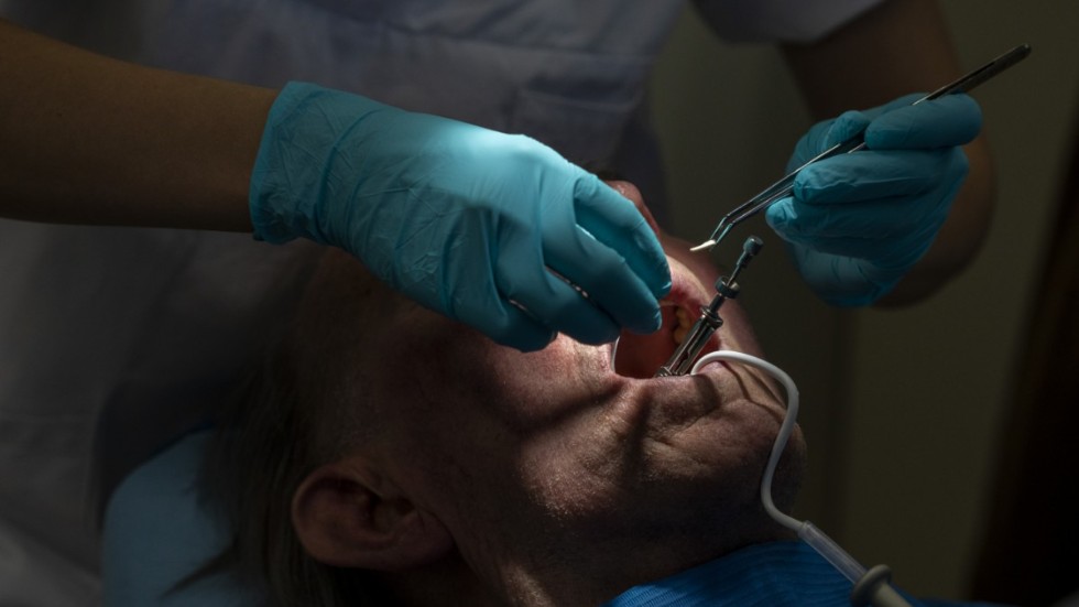 Sex tandvårdskliniker får inte längre statliga tandvårdspengar. Arkivbild.