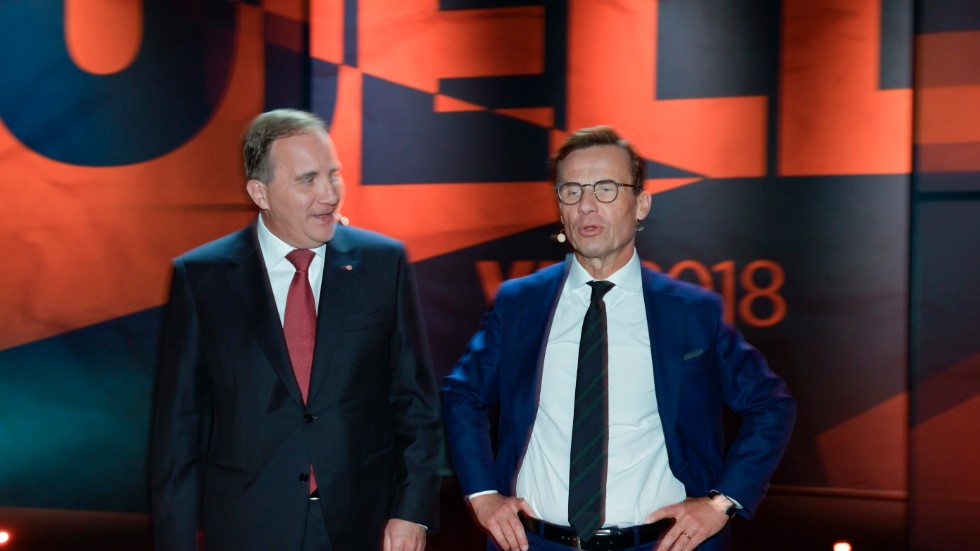Stefan Löfven och Ulf Kristersson i valduell 2018. S, M och Sverige skulle vinna på om båda partierna slutade vilseleda väljarna om arbetslösheten när de är i opposition.