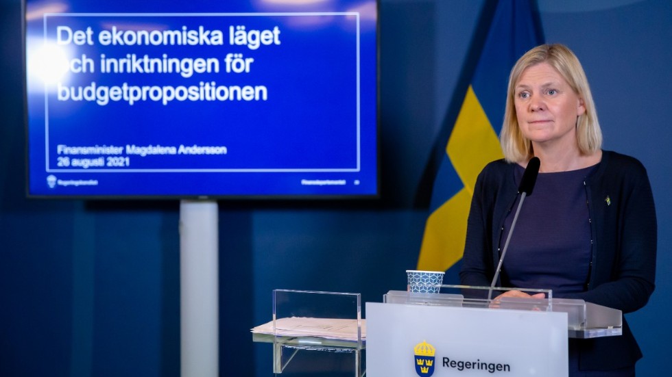 Under måndagen är det dags för finansminister Magdalena Andersson att lämna regeringens budgetproposition till riksdagen. Kl 13:00 väntar debatt med oppositionens företrädare.
