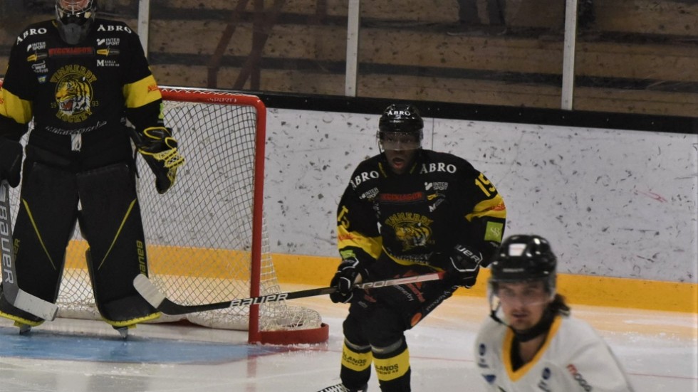 Hugo Enock hoppas kunna vara tillbaka i spel för Vimmerby Hockey inom en snar framtid.