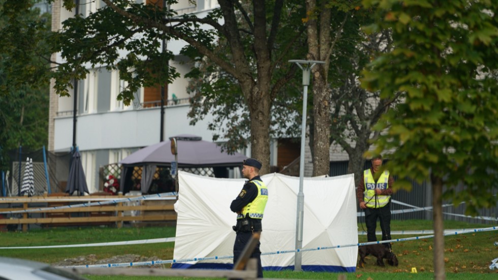 Efter skottlossningen i Växjö hittades en allvarligt skadad man som avled.