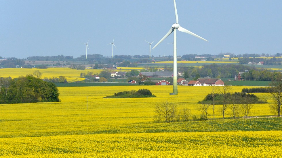 Alla vill ha ren, förnybar energi, men ingen vill bo så nära att det kan synas eller höras, skriver Mia Sköld (MP).