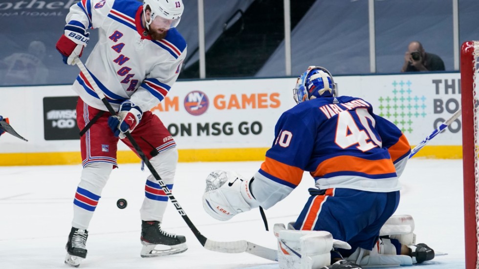 New York Islanders Semjon Varlamov höll nollan för tredje matchen i rad.