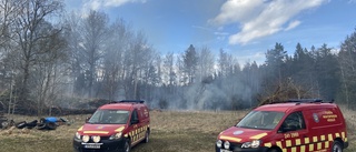 Stort räddningspådrag när terrängen brann utanför Vingåker