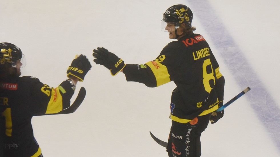 Christian Lindberg gjorde 2-0 i power play med ett distinkt backskott.