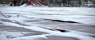 Arbetet med fotbollshallen före tidsplanen – trots snöfall och minusgrader: "Vi kunde blåsa in luft"