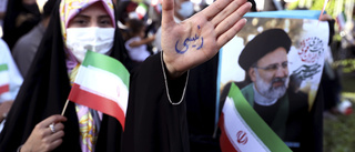 Iran krattar manegen för konservativ president