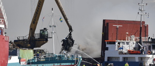 Farlig rök vid fartygsbrand i Landskrona