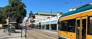 Får man ens cykla på Drottninggatan?