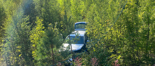 Två personbilar frontalkolliderade mellan Risböle och Uttersjöbäcken – en person till sjukhus