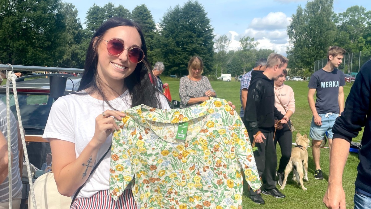 Folkfest när Katrineholmsveckan sparkade i gång bakluckeloppis och