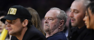 Jack Nicholson tillbaka vid basketplanen