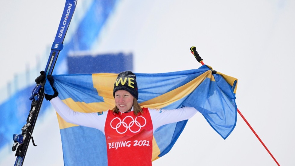 Sandra Näslund, färsk guldmedaljör efter uppvisningen i damernas skicross.