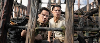 Mark Wahlberg är torrare än en bit pergament i tv-spelsfilmen "Uncharted"