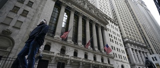 Wall Street inledde handelsveckan blandat
