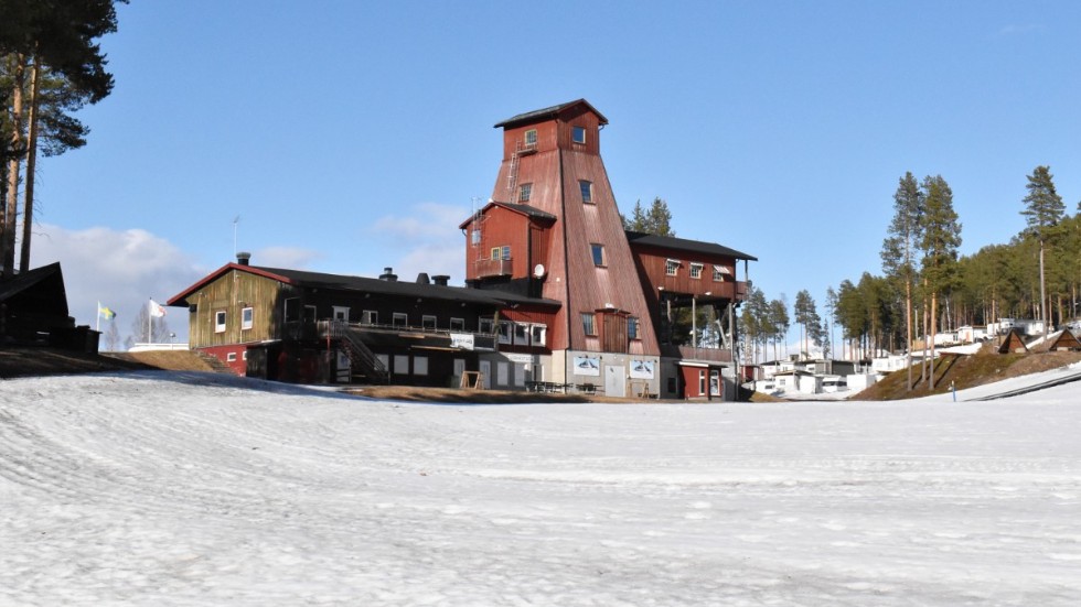 Tjamstan i Malå. Campingen, slalombacken och hotellet är viktiga för samhället.