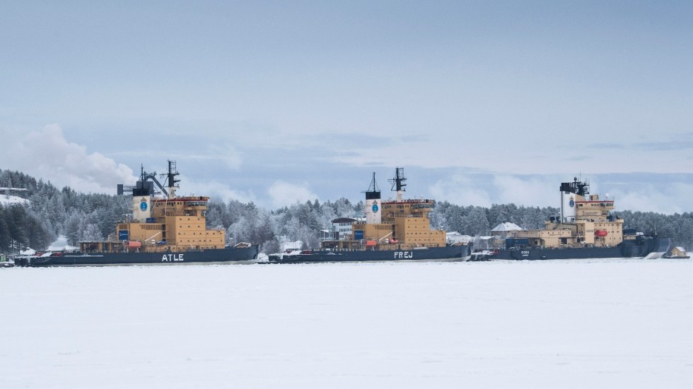 De fem isbrytarna ligger nu vid i Luleå efter avslutad säsong. Ale är fortfarande i beredskap om Finland skulle behöva hjälp. Arkivbild.