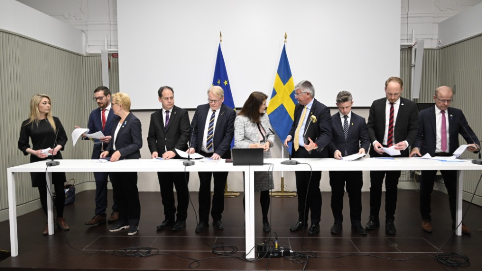 På fredagen offentliggjordes en bred säkerhetpolitisk analys, förankrad i regering och riksdag. Ett Nato-medlemskap erbjuder den starkaste säkerhetspolitiska tryggheten för Sverige.