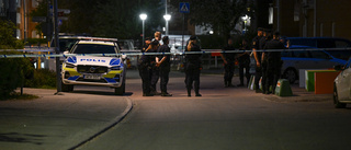 Tre häktade för dödsskjutning i Jordbro