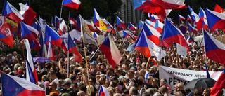Tusentals tjecker protesterade mot Ukrainastöd