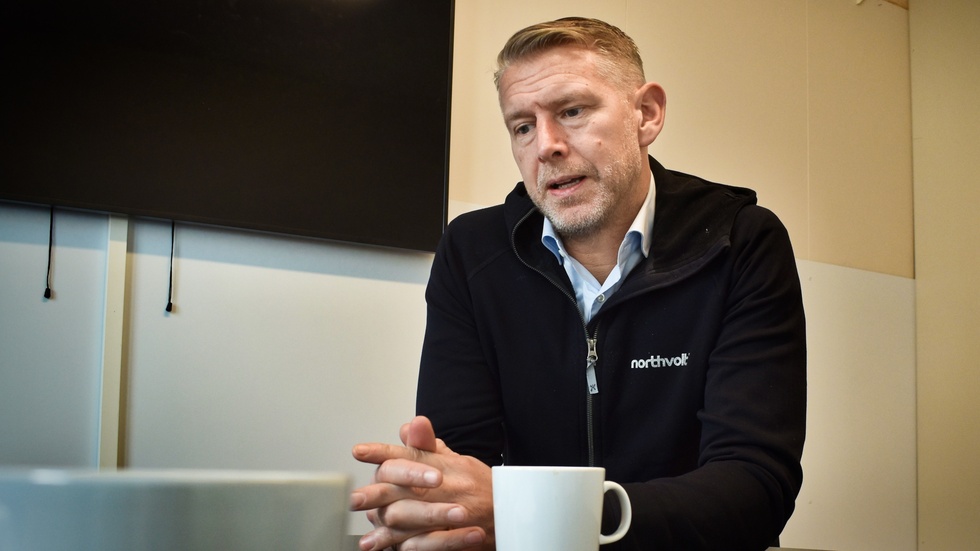 “We're spending more, but it's not a significant deviation from our plan, despite external challenges,” says Northvolt CEO Peter Carlsson about the economy in an interview with the Dagens industri newspaper.