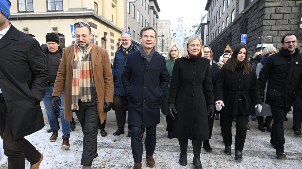 Statsminister Ulf Kristersson (M) och Socialdemokraternas partiledare Magdalena Andersson deltar i kippavandring mot antisemitism i Stockholm. Tillsammans med flera partiledare och ministrar. Arkivbild.