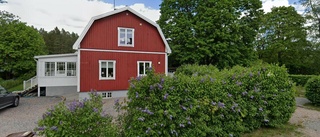 130 kvadratmeter stor villa såldes för 3 600 000 kronor - årets dyraste hittills i Järlåsa