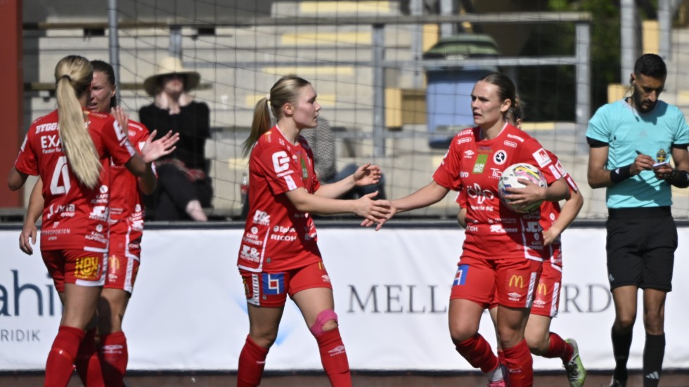 Maja Bodin (med bollen) blev enda målskytt när KIF Örebro vann mötet mot IFK Norrköping i återstarten av damallsvenskan. Arkivbild.