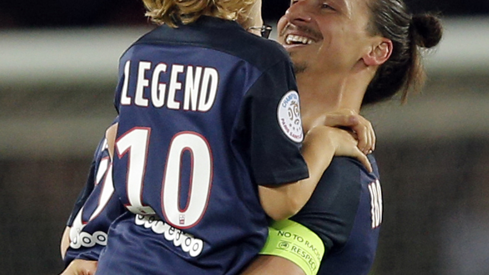 Zlatan tillsammans med Vincent under tiden i Paris Saint-Germain. Arkivbild.