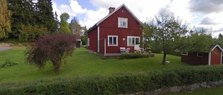 Huset på adressen Kullebovägen 1 i Karlholmsbruk sålt på nytt - har ökat mycket i värde