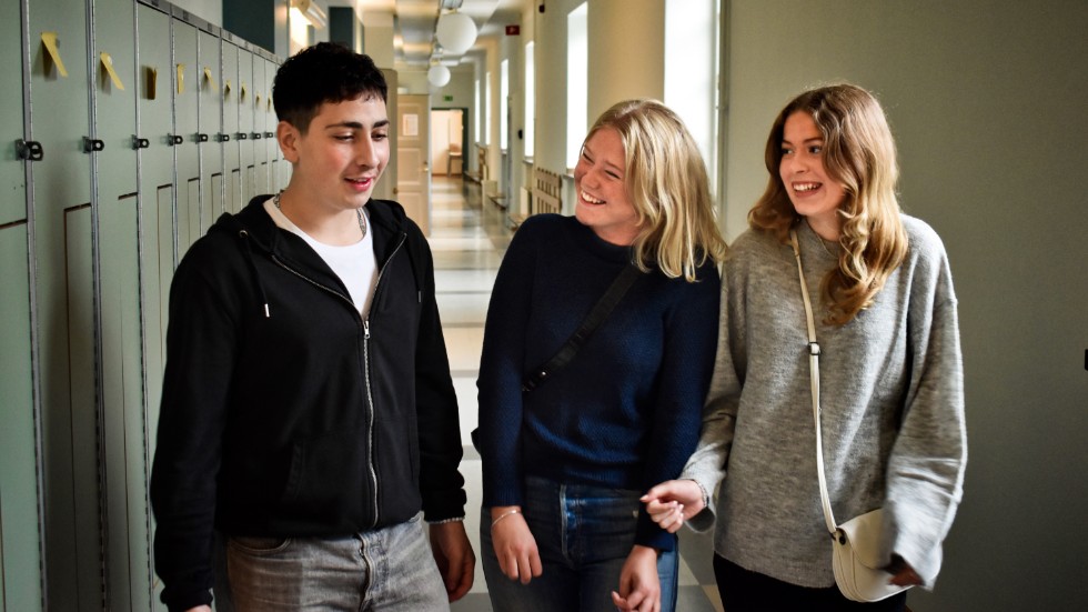 Nour Aldin Almousa, Alice Gustafsson, and Selma Lundmark are excited to start high school.