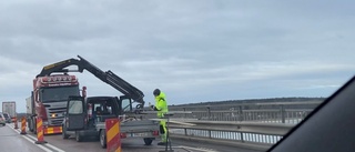 Därför används trafikljus på Strängnäsbron