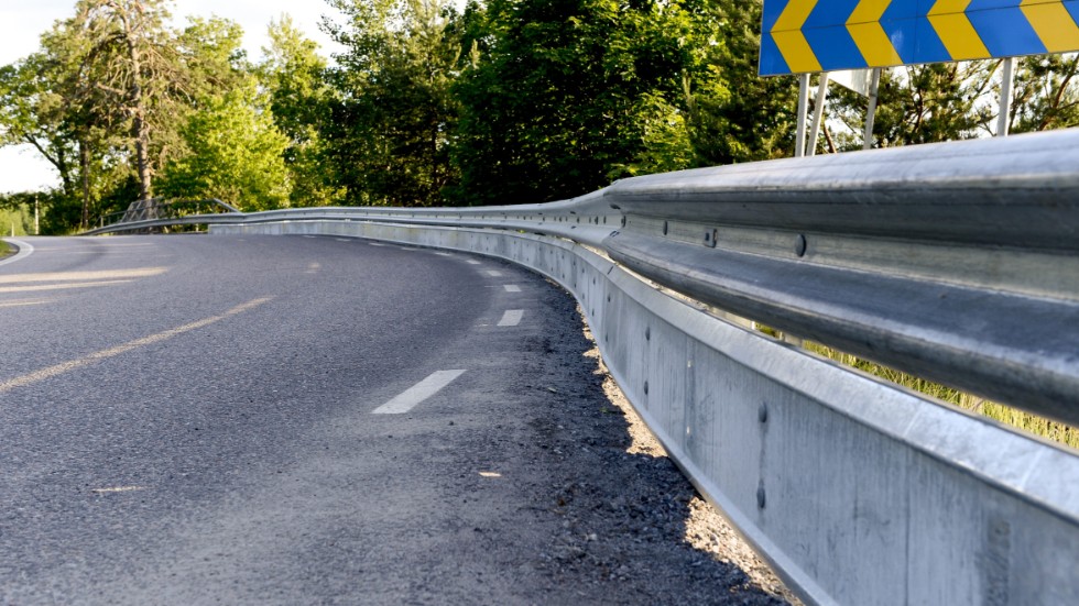 De svenska vägarna är bland de säkraste i världen, men det finns mycket underhållsarbete som behöver genomföras. Arkivbild.