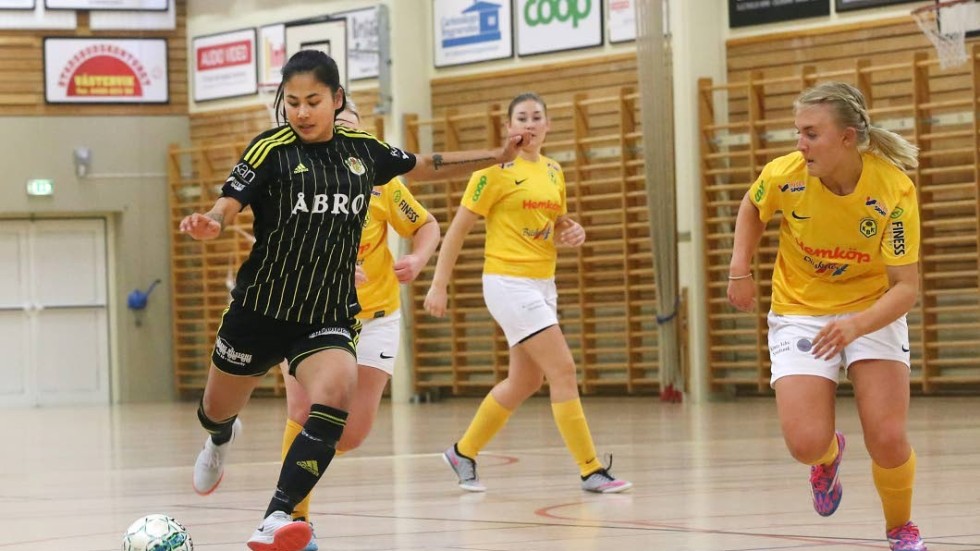 Tidigast höstsäsongen 2019 kan Malin Engström spela fotboll igen.