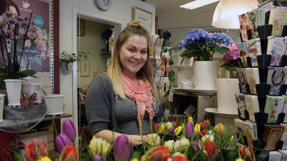 Nathalie Huhtinen, till vardags florist, har gått vidare i en musiktävling.