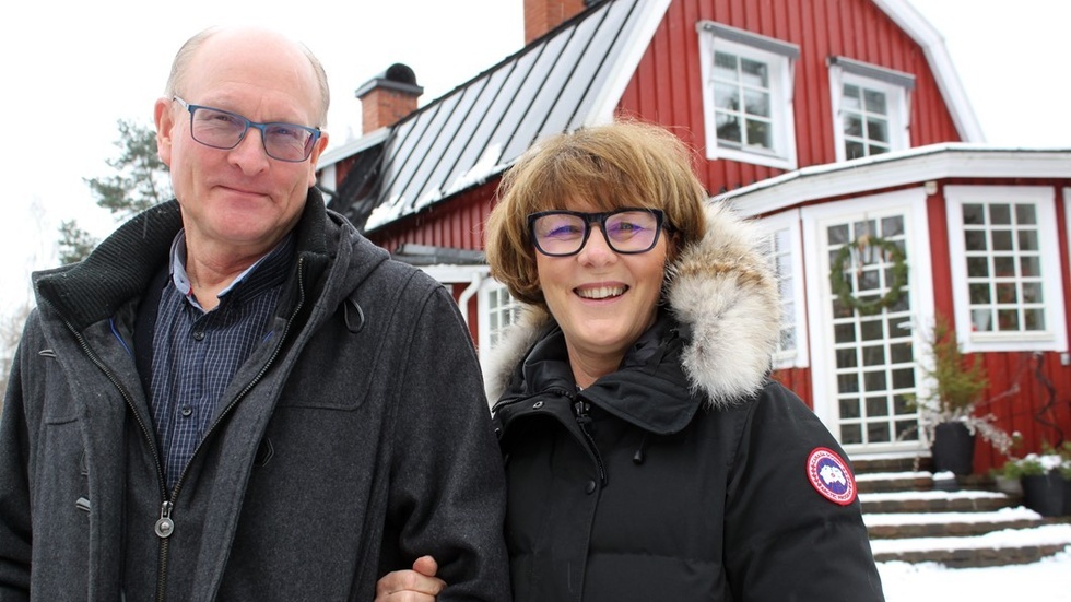 Janne och Kristina Alsér är tacksamma över den lyckliga utgången. ”Kan vår berättelse få fler får upp ögonen för att vem som helst kan drabbas – och hur viktigt det är att kunskapen ökar, så är vi glada.” Foto: Rebecca Forsgren Malmström