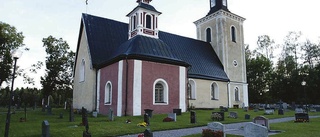 Duo tolkar Gärdestad i Vallby kyrka