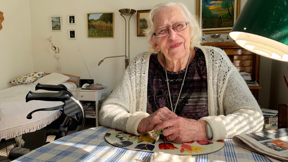 Inga-Maja Rydholm är tacksam över att få uppleva 100-årsdagen. Hon tror att nyckeln till att bli gammal är att man trivs med att finnas till och att trivas med det man gör. Det har hon själv gjort under hela sitt yrkesliv. 