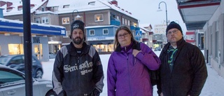 Föräldrar flyttar barnen från skolan