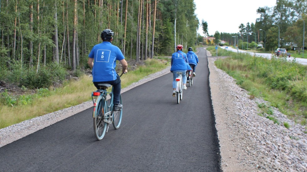 Sedan 2011 har Ola Gustafsson varit pådrivande om att bygga en gång- och cykelväg genom Gullringen.