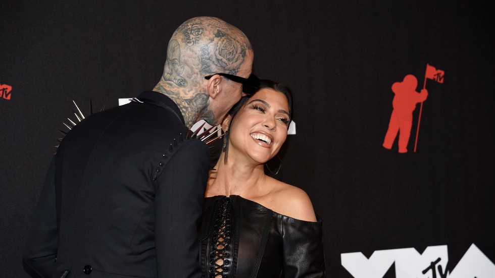 Travis Barker och Kourtney Kardashian på prisgala tidigare i höstas. Arkivbild.