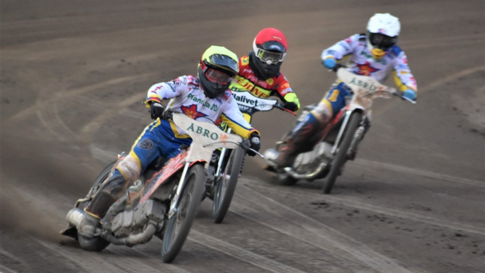 Lejonen och Dackarna körde den första kvartsfinalen i Gislaved.