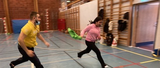 Spökboll och poliser på Streetgames i Årby: "Det är verkligen helt magiskt det de gör för barnen"