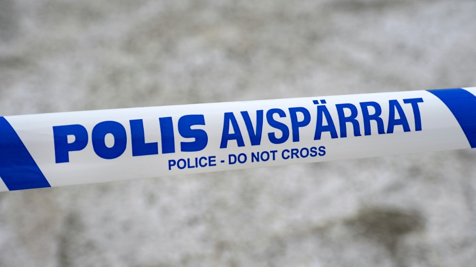 En person har förts till sjukhus med skador efter ett bråk i Farsta i södra Stockholm. Arkivbild.